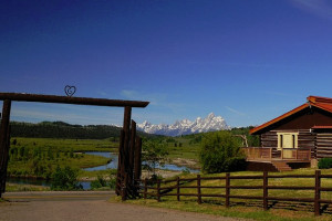Heart Six Guest Ranch and Nightly Cabins